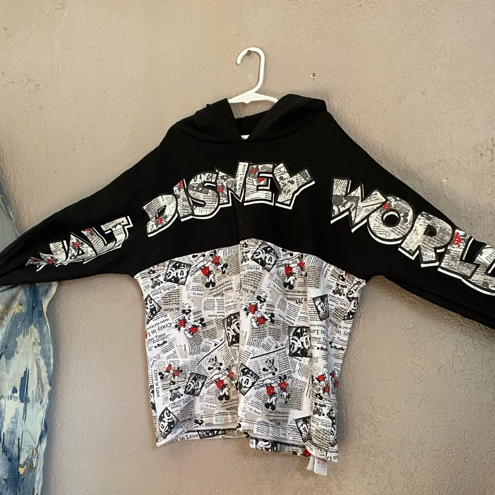 Disney shirt like new